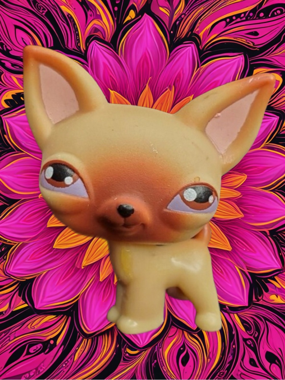 Hasbro Littlest Pet Shop Chihuahua #001 Figurine for Collectors 2005